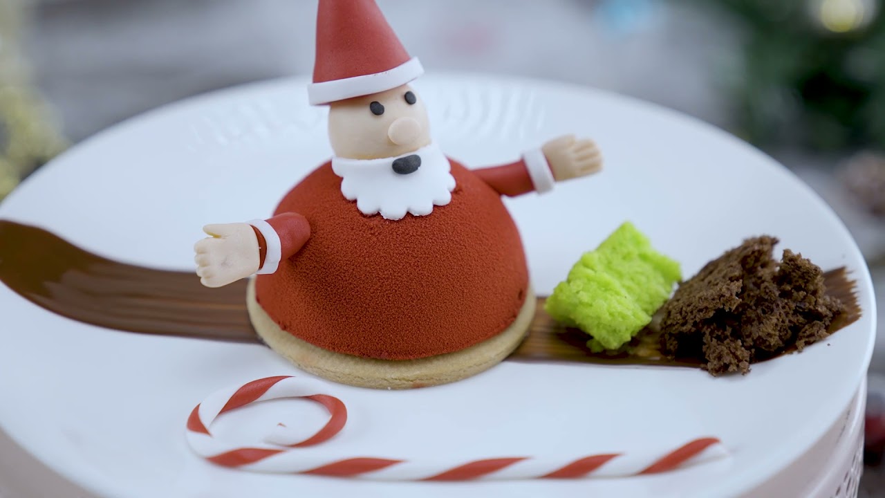 Aubree Christmas kitchen